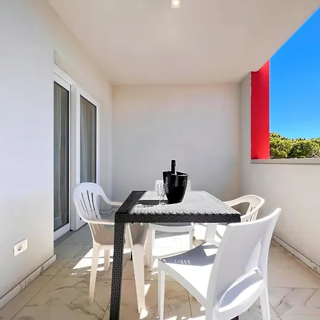 דירה In San Michele Al Tagliamento 45646 *