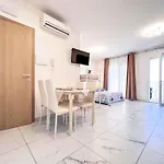 Διαμέρισμα In San Michele Al Tagliamento 45646 *