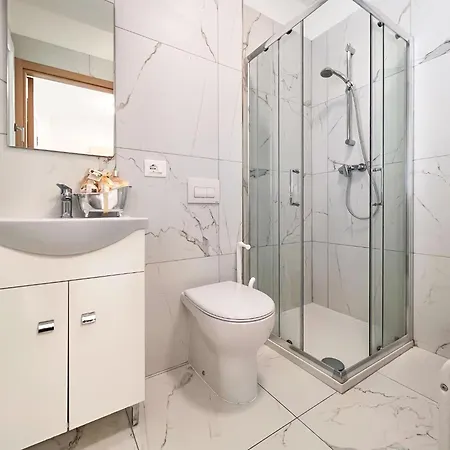 아파트 In San Michele Al Tagliamento 45646 *